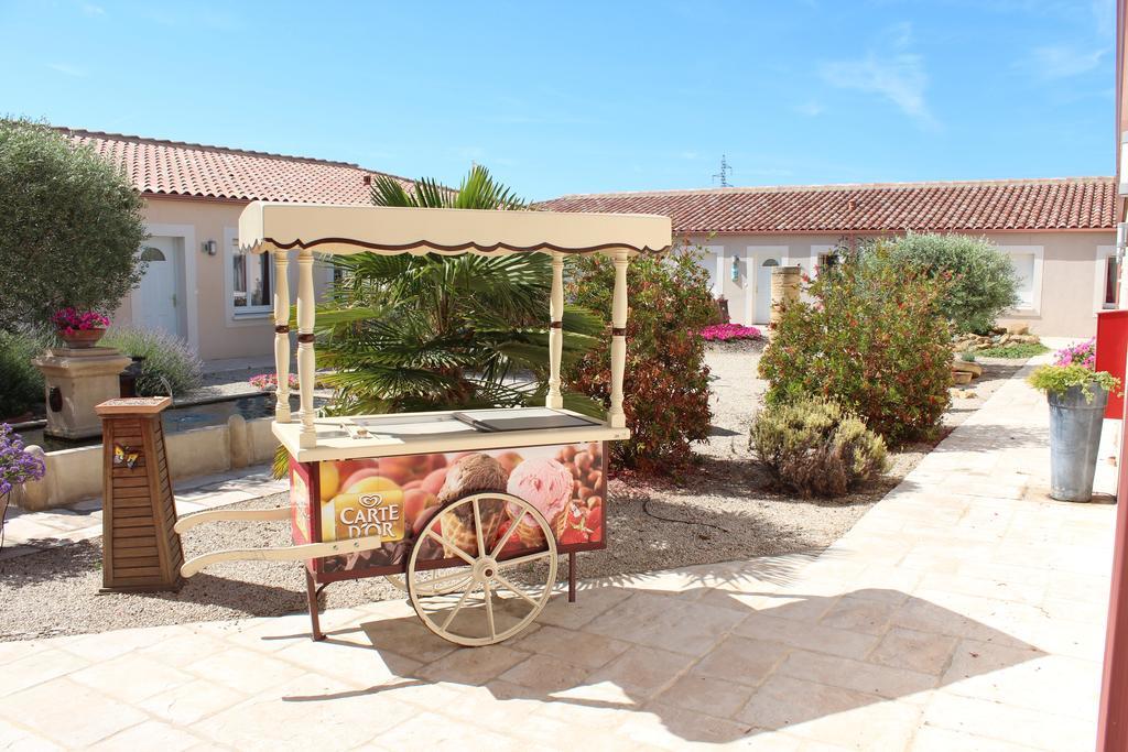 Hotel Et Residence De La Transhumance Saint-Martin-de-Crau Dış mekan fotoğraf